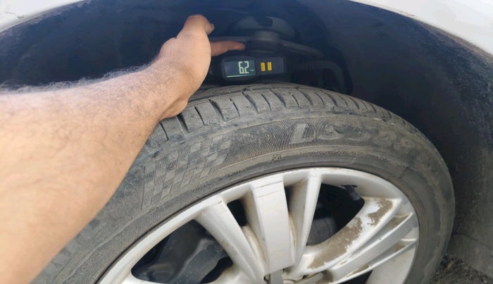 2013 Audi Q7 3.0 TDI QUATTRO, Diesel, Automatic, 1,80,881 km, tyre