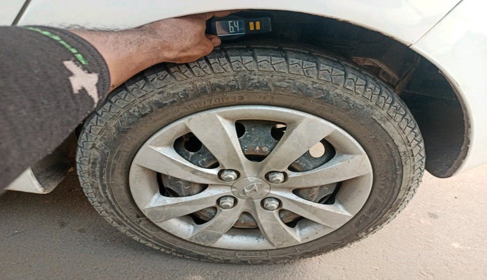 2013 Hyundai Eon MAGNA +, Petrol, Manual, 66,921 km, tyre