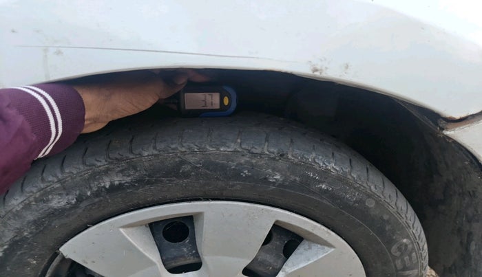 2016 Datsun Go T, Petrol, Manual, 80,627 km, tyre