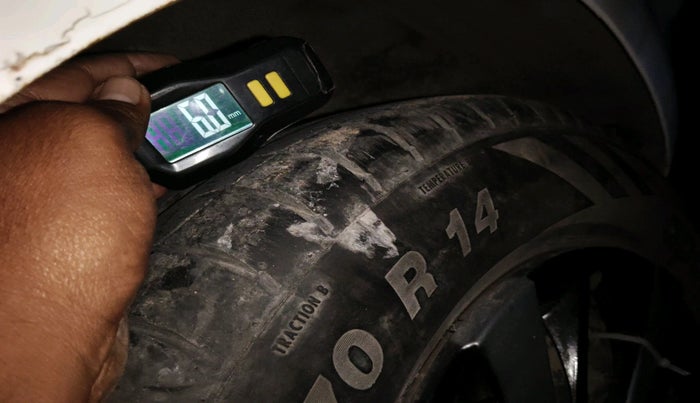 2011 Hyundai i20 MAGNA 1.4 CRDI, Diesel, Manual, 1,61,966 km, tyre