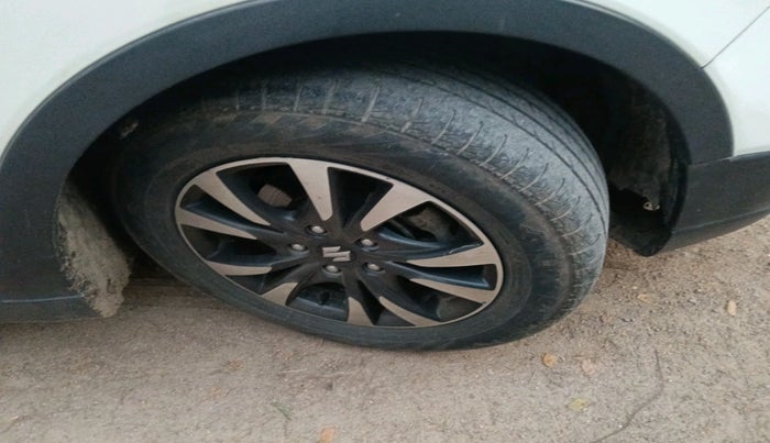 2018 Maruti S Cross ALPHA 1.3, Diesel, Manual, 1,04,181 km, tyre