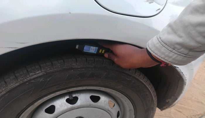 2016 Tata Tiago XM PETROL, Petrol, Manual, 1,12,464 km, tyre