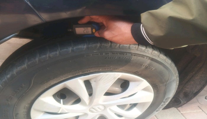 2018 Maruti Swift VXI AMT, Petrol, Automatic, 41,450 km, tyre