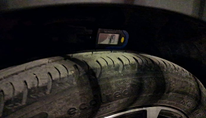 2022 Maruti XL6 ZETA AT, Petrol, Automatic, 53,092 km, tyre