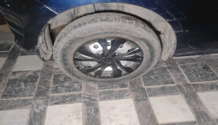 2021 Maruti Swift LXI, Petrol, Manual, 49,893 km, tyre