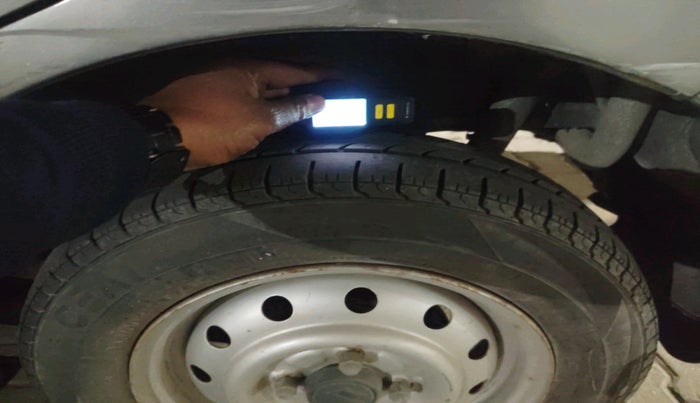 2010 Maruti Wagon R 1.0 LXI, Petrol, Manual, 66,319 km, tyre