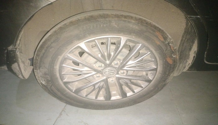 2019 Maruti Ertiga ZXI+ SHVS, Petrol, Manual, 46,899 km, tyre