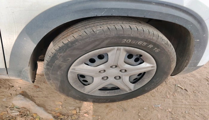 2020 KIA SELTOS HTK 1.5 PETROL, Petrol, Manual, 72,286 km, tyre