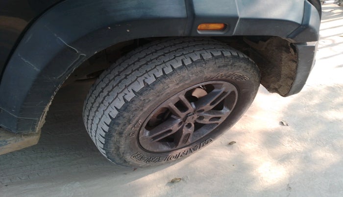 2022 Mahindra Thar LX D 4*4 MT HT, Diesel, Manual, 75,726 km, tyre