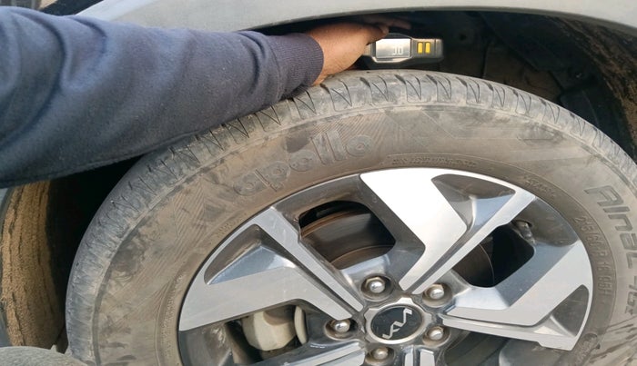 2021 KIA SONET HTX 1.5, Diesel, Manual, 31,603 km, tyre