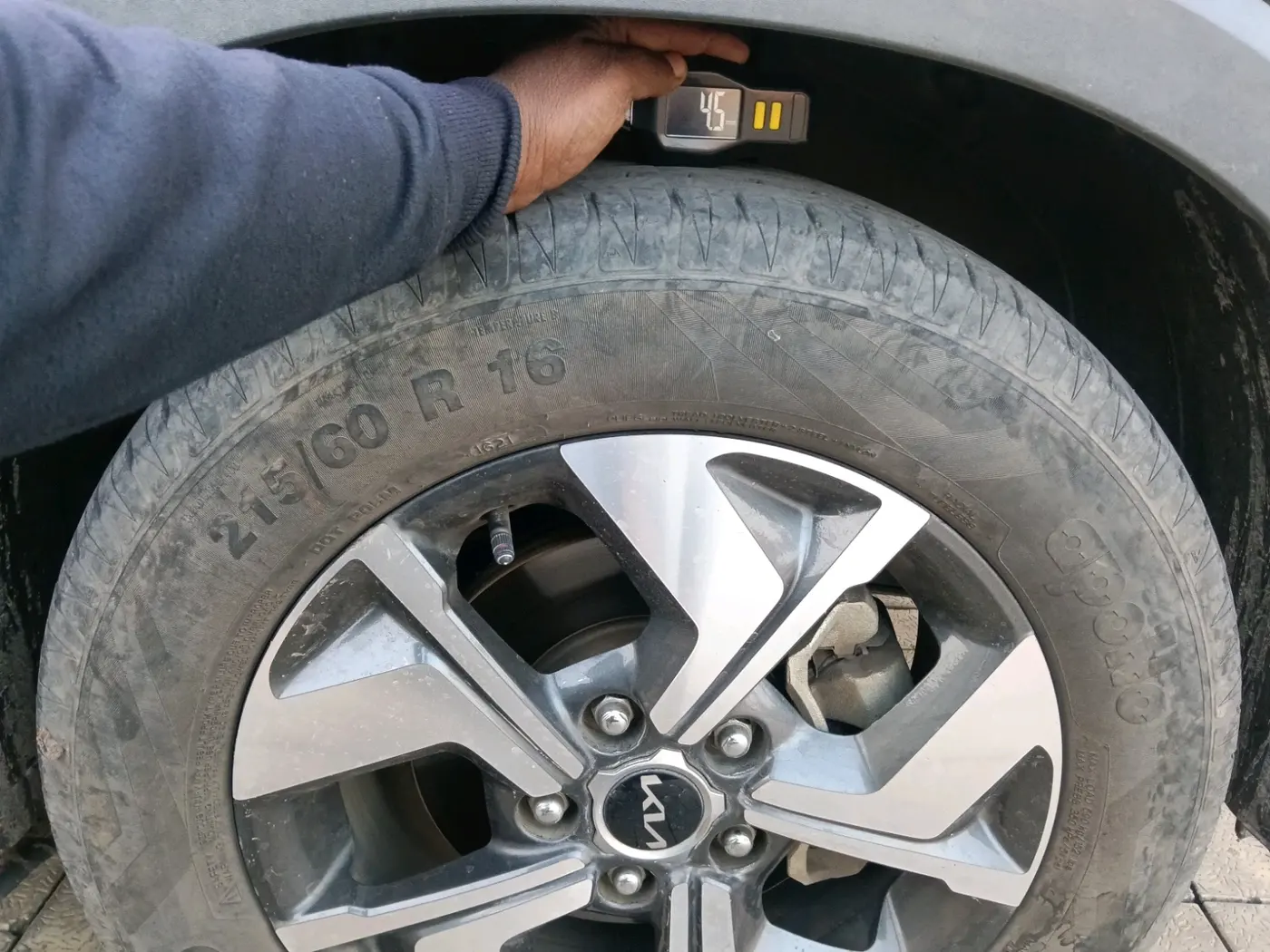 2021 KIA SONET HTX 1.5, Diesel, Manual, 31,603 km, tyre