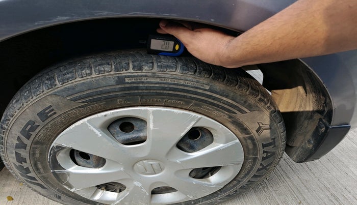 2013 Maruti Swift Dzire VXI, Petrol, Manual, 56,674 km, tyre