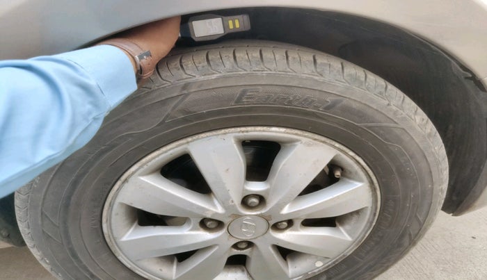 2013 Hyundai i20 SPORTZ 1.2, Petrol, Manual, 1,03,596 km, tyre