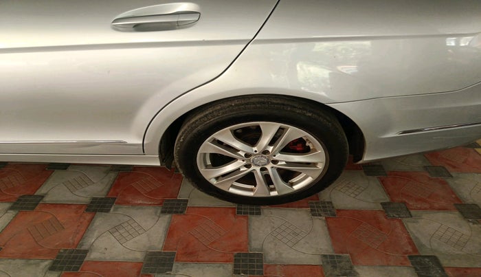 2013 Mercedes Benz C Class C220 CDI ELEGANCE, Diesel, Automatic, 1,25,792 km, tyre