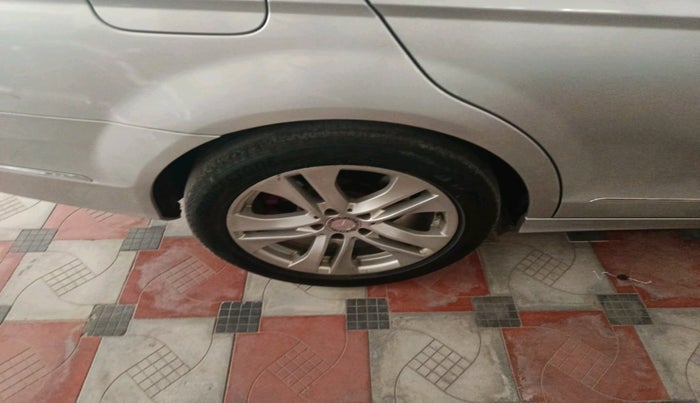 2013 Mercedes Benz C Class C220 CDI ELEGANCE, Diesel, Automatic, 1,25,792 km, tyre