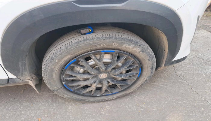 2022 Nissan MAGNITE XE, Petrol, Manual, 44,468 km, tyre