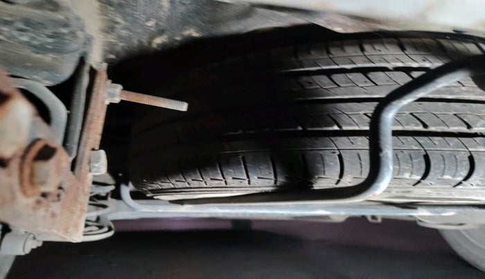 2017 Maruti Ertiga VXI, Petrol, Manual, 56,420 km, tyre