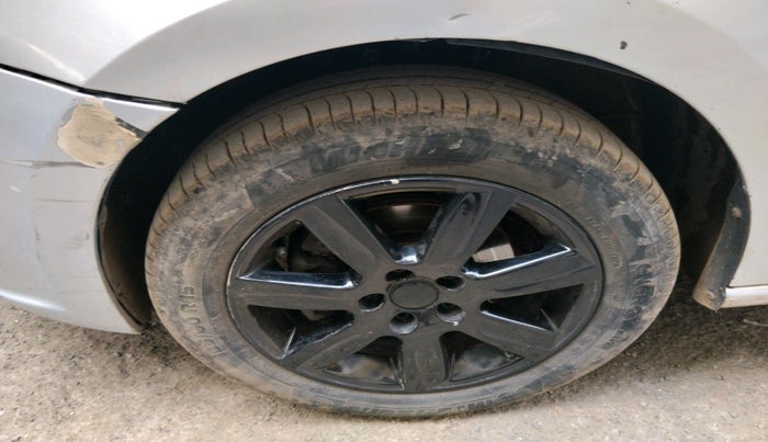 2015 Skoda Rapid AMBITION 1.5 TDI, Diesel, Manual, 1,20,286 km, tyre