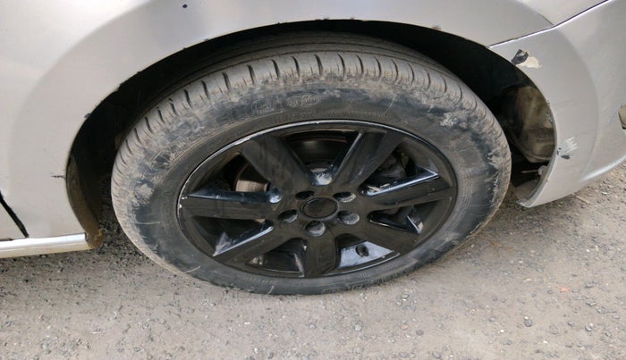 2015 Skoda Rapid AMBITION 1.5 TDI, Diesel, Manual, 1,20,286 km, tyre