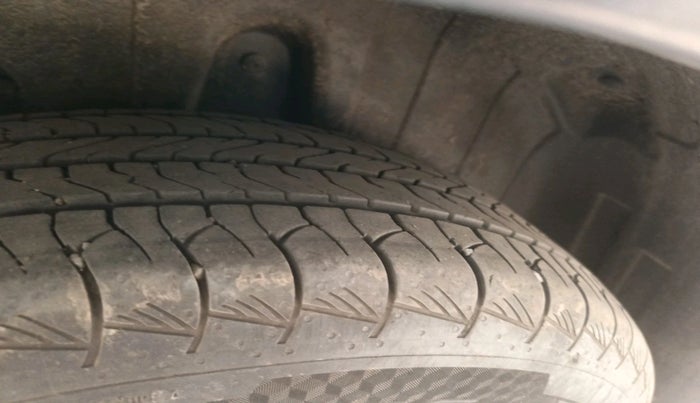 2024 Mahindra XUV400 EL 7.2 KW, Electric, Automatic, 30,038 km, tyre