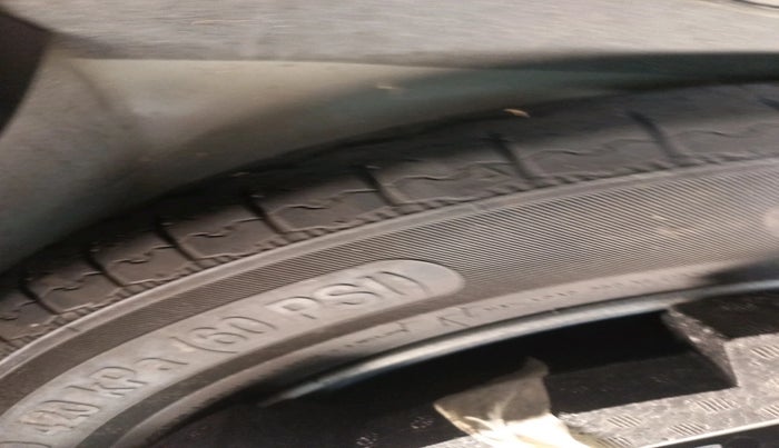 2024 Mahindra XUV400 EL 7.2 KW, Electric, Automatic, 30,038 km, tyre