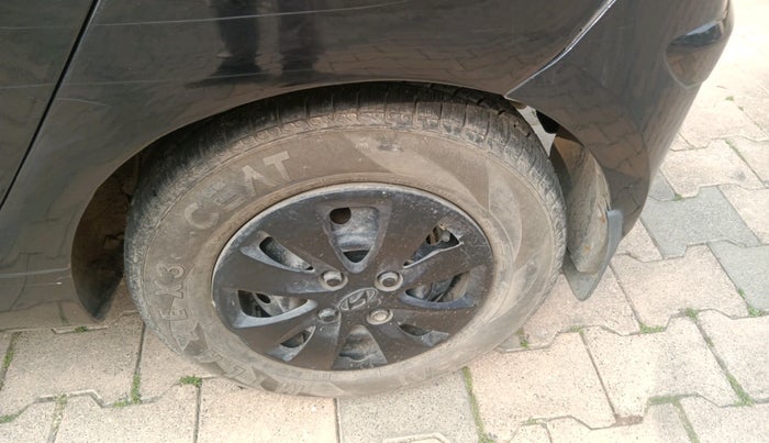 2012 Hyundai i10 SPORTZ 1.2 AT, Petrol, Automatic, 82,337 km, tyre