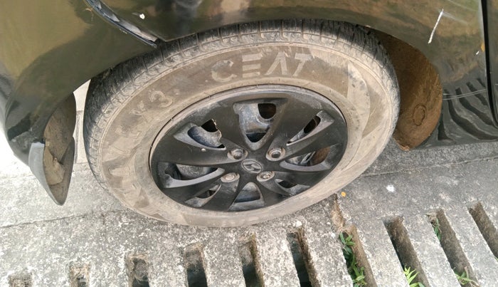 2012 Hyundai i10 SPORTZ 1.2 AT, Petrol, Automatic, 82,337 km, tyre