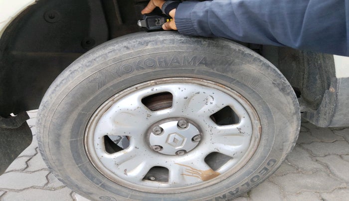 2013 Renault Duster 110 PS RXL DIESEL, Diesel, Manual, 1,06,088 km, tyre