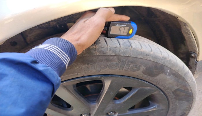 2014 Honda Mobilio 1.5L I-DTEC V, Diesel, Manual, 84,157 km, tyre