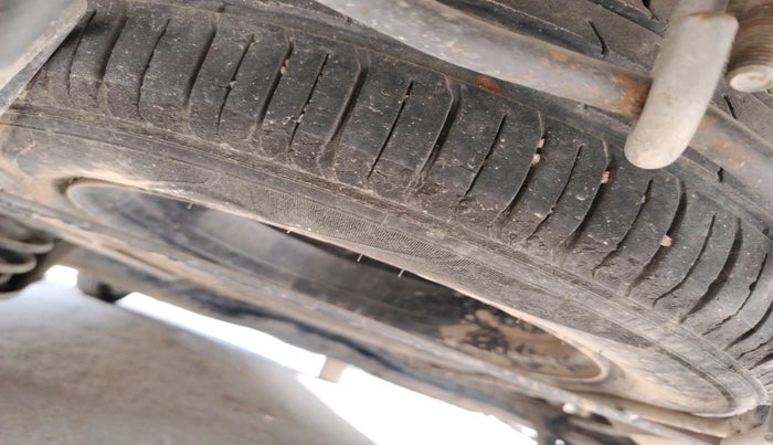 2014 Honda Mobilio 1.5L I-DTEC V, Diesel, Manual, 84,157 km, tyre