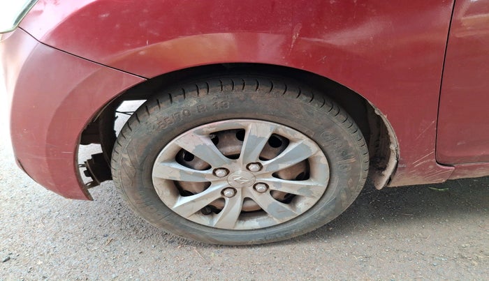 2011 Hyundai Eon MAGNA O, Petrol, Manual, 1,38,977 km, tyre