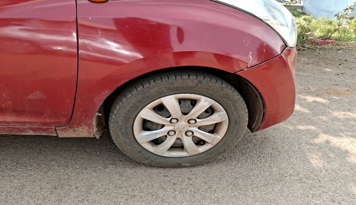 2011 Hyundai Eon MAGNA O, Petrol, Manual, 1,38,977 km, tyre