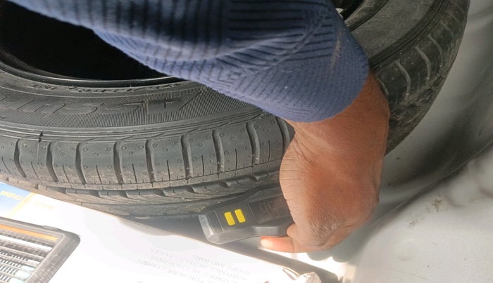 2023 Honda City 1.5L I-VTEC ZX, Petrol, Manual, 42,818 km, tyre