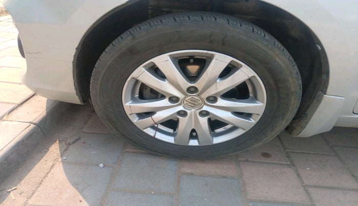 2016 Maruti Ertiga ZDI + SHVS, Diesel, Manual, 1,57,202 km, tyre