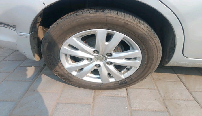 2016 Maruti Ertiga ZDI + SHVS, Diesel, Manual, 1,57,202 km, tyre