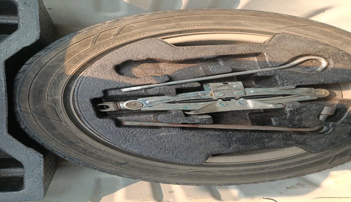 2018 Maruti Ciaz S DIESEL 1.3, Diesel, Manual, 78,600 km, tyre