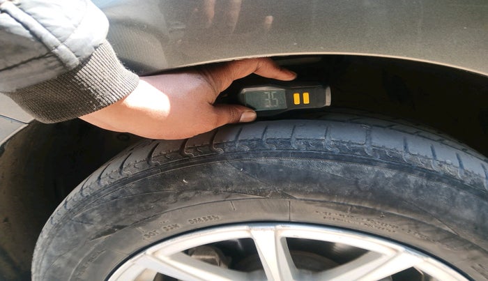 2022 Maruti Dzire VXI CNG, Petrol, Manual, 72,453 km, tyre