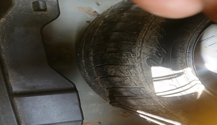 2022 Maruti Dzire VXI CNG, Petrol, Manual, 72,453 km, tyre