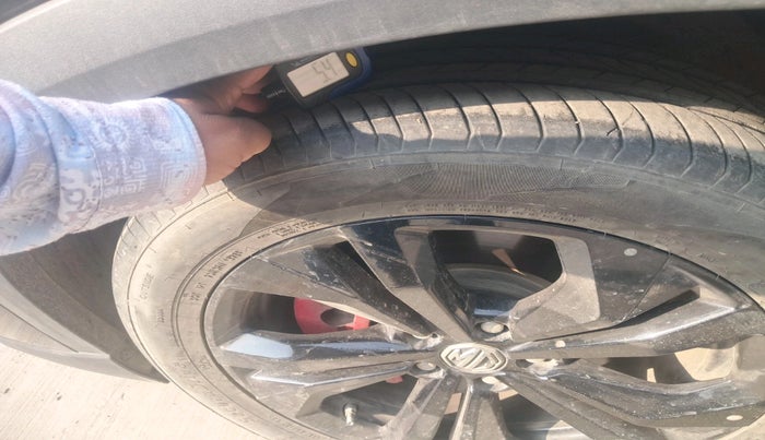 2024 MG HECTOR Sharp Pro Blackstorm 1.5 Turbo CVT, Petrol, Automatic, 16,829 km, tyre