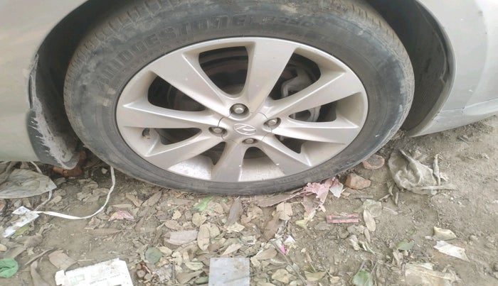 2012 Hyundai Verna FLUIDIC 1.6 VTVT SX, Petrol, Manual, 89,676 km, tyre