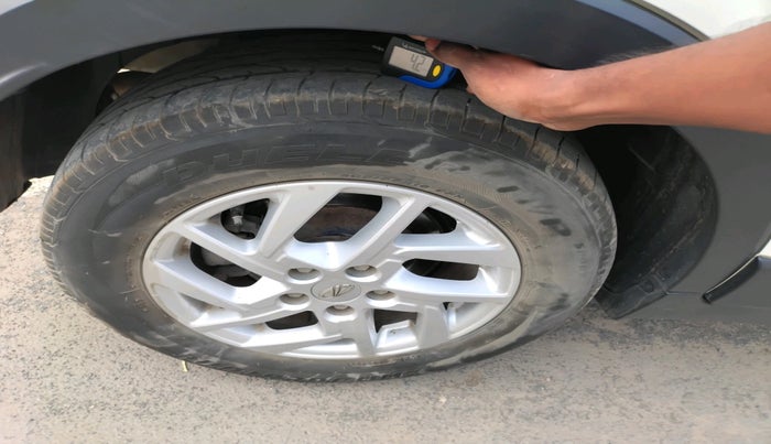 2022 Mahindra XUV300 W8 1.5 DIESEL, Diesel, Manual, 67,309 km, tyre