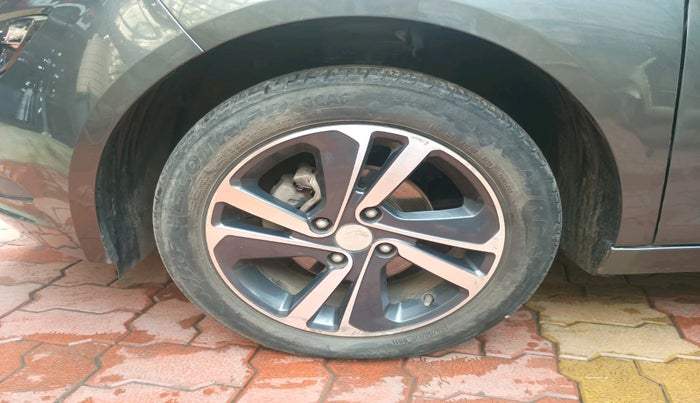 2023 Tata ALTROZ XZ CNG, Petrol, Manual, 35,613 km, tyre