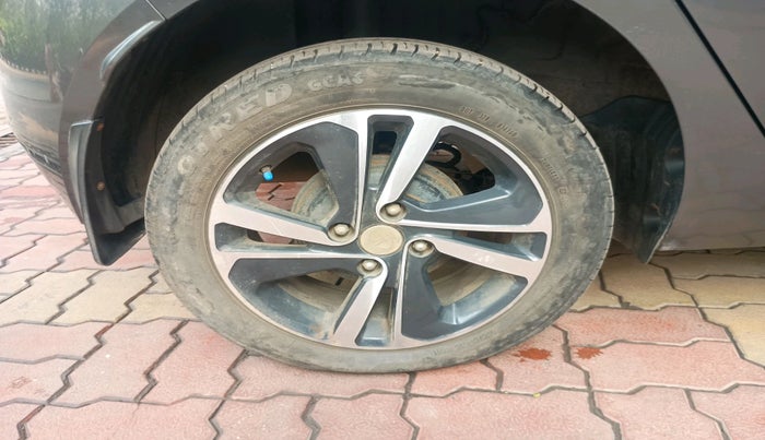 2023 Tata ALTROZ XZ CNG, Petrol, Manual, 35,613 km, tyre