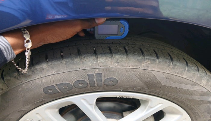 2018 Maruti Swift ZXI, Petrol, Manual, 25,912 km, tyre