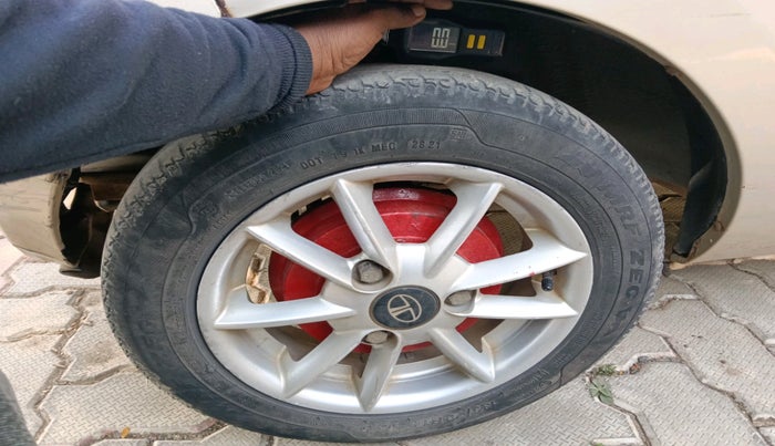 2012 Tata Nano LX, Petrol, Manual, 60,732 km, tyre