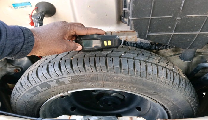 2012 Tata Nano LX, Petrol, Manual, 60,732 km, tyre