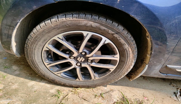 2018 Maruti Swift ZDI PLUS, Diesel, Manual, 1,65,882 km, tyre