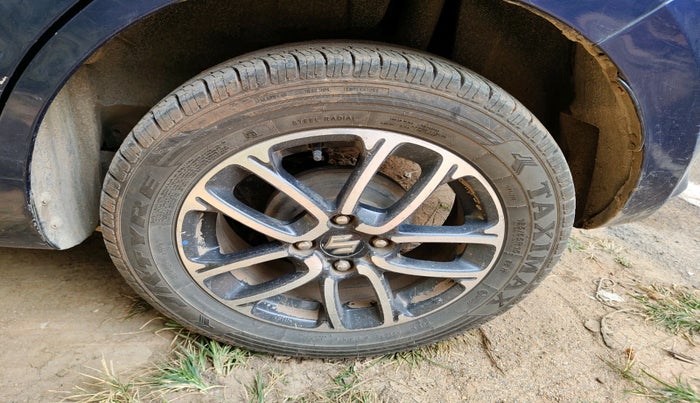 2018 Maruti Swift ZDI PLUS, Diesel, Manual, 1,65,882 km, tyre