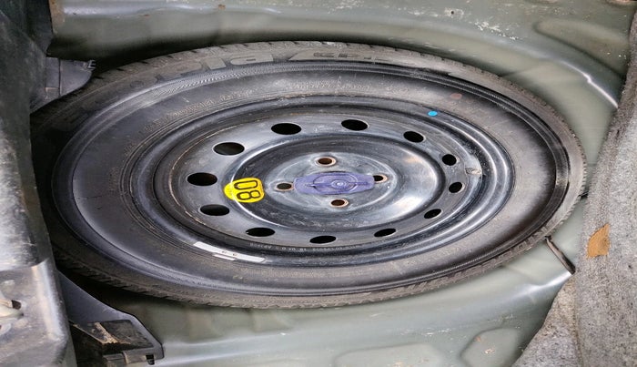 2018 Maruti Swift ZDI PLUS, Diesel, Manual, 1,65,882 km, tyre