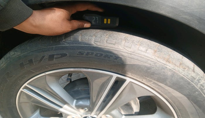 2017 Hyundai Creta SX PLUS AT 1.6 PETROL, Petrol, Automatic, 87,619 km, tyre